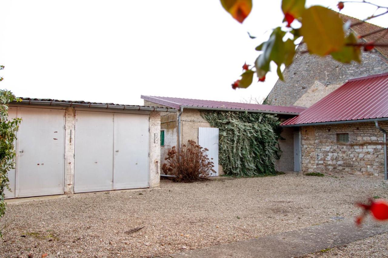 Le Loup Qui Dort Acomodação com café da manhã Longwy-sur-le-Doubs Exterior foto